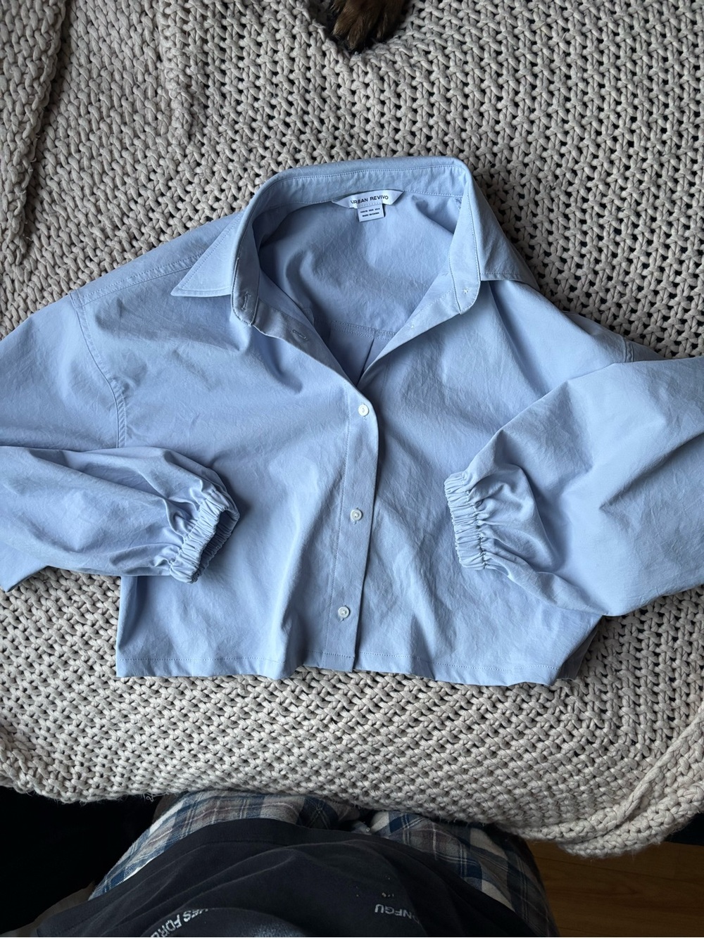 Cropped Light Blue Button-Front Shirt - Unbranded